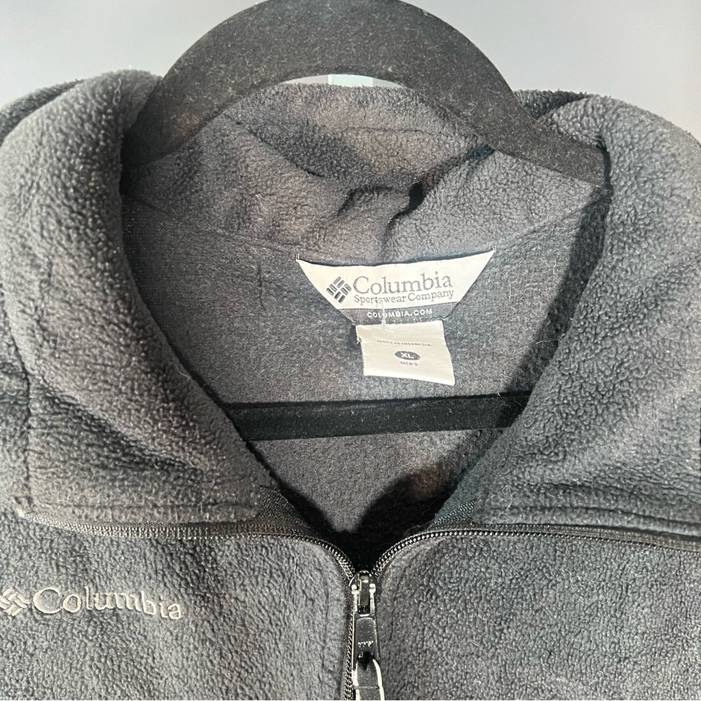 Columbia vest. Size XL. - Picture 6 of 16